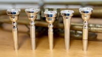 Top-Trompeten-Mundstücke: 3x Thein, 1x Monette-Tradition Plus 2, 1x Lotus 1XL