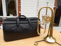 Neuwertiges Flügelhorn "GENEVA - Mod.: SYMPHONY" mir 3er - Ledertasche von Gard - alles neuwertig!!!